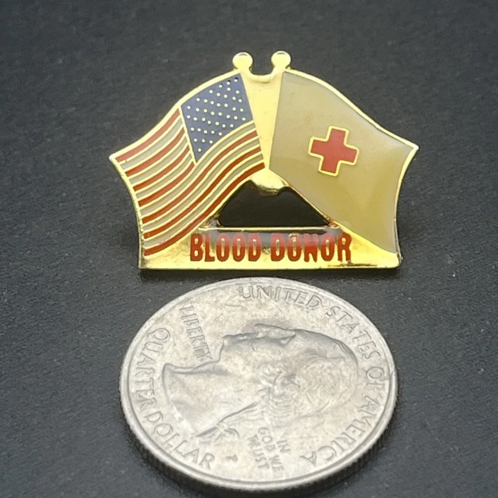 Blood Donor Red Cross‎ American Flag Lapel Hat Pin
